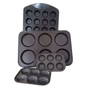 Set Of 4 WILTON & Mixed Brands Nonstick Cup Mini & Shallow Muffin Baking Pans